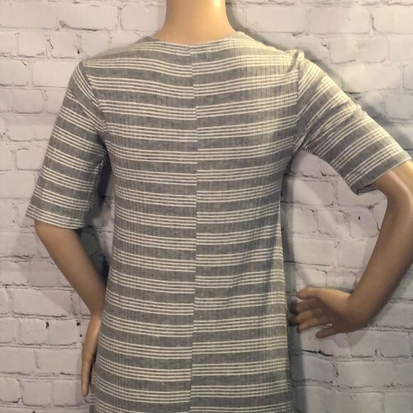 The Hanger Tunic Length Tee Shirt Lace Up … - Picture 7 of 10